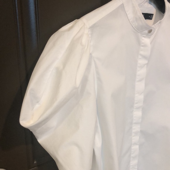 Lauren Ralph Lauren puffy sleeves shirt. - Picture 2 of 5